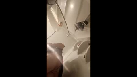 rjl571 online show from February 8, 2026, 2:42 pm