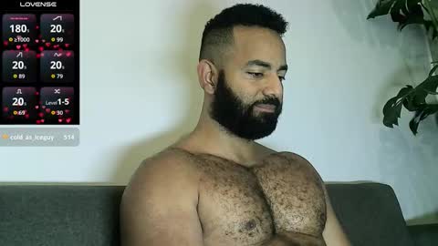 SebasRoa online show from December 5, 2025, 5:53 pm