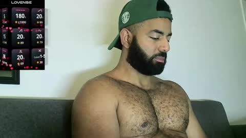 SebasRoa online show from January 12, 2026, 2:22 pm