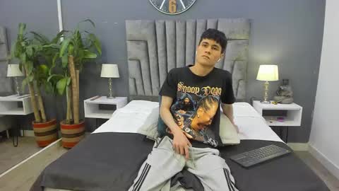 Roan Birkin online show from February 3, 2025, 7:21 pm