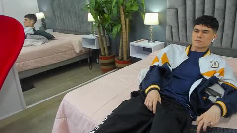 Roan Birkin online show from February 10, 2025, 10:40 pm