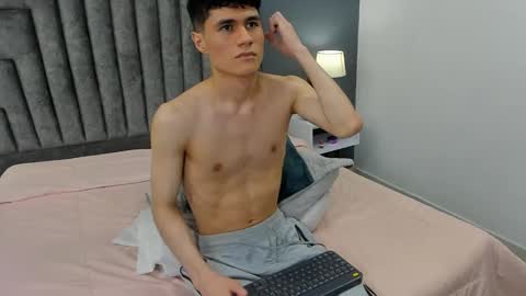 Roan Birkin online show from February 12, 2025, 1:41 am