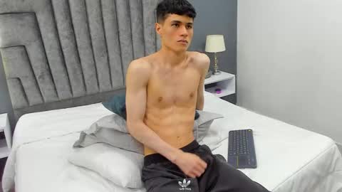 Roan Birkin online show from February 15, 2025, 10:21 pm