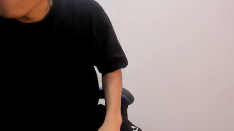 Roan Birkin online show from October 17, 2025, 7:27 pm