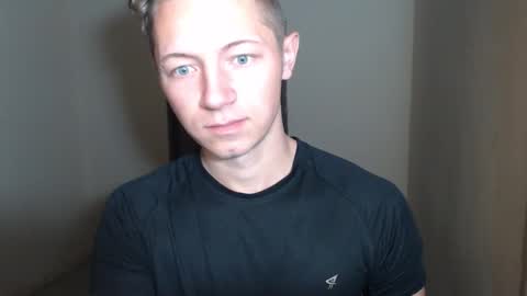 RoastingCorn online show from December 14, 2025, 10:20 am