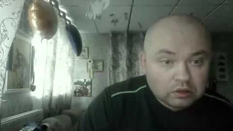 rob18997 online show from November 12, 2025, 10:37 am