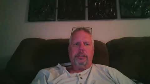 Snapshot of rob9271963 chatting on January 7, 2025, 1:28 am Rob online show from January 7, 2025, 1:28 am