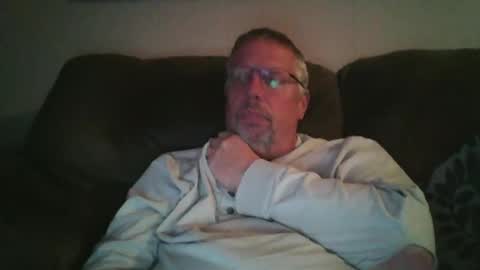 Snapshot of rob9271963 chatting on January 24, 2025, 1:03 am Rob online show from January 24, 2025, 1:03 am