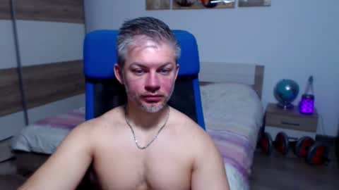 robbyshawz online show from November 22, 2025, 8:02 am