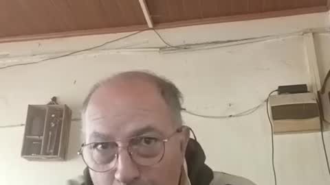 roberreyes266059 online show from April 26, 2026, 5:10 pm