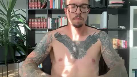 Snapshot of robert_x666 chatting on June 26, 2026, 4:44 pm robert_x666 online show from June 26, 2026, 4:44 pm