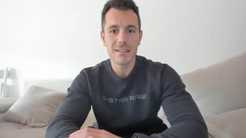 roberto4ever online show from March 17, 2026, 12:19 pm