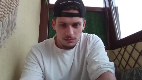 Roberto online show from March 18, 2026, 6:05 am