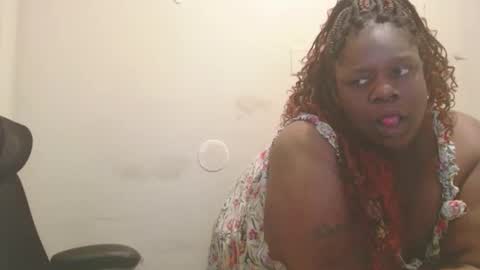 robertswhitney52 online show from September 24, 2025, 1:14 pm