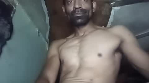 R online show from September 28, 2025, 10:48 pm