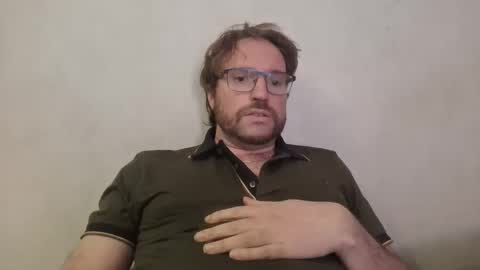 Snapshot of robinouhot chatting on February 21, 2025, 1:33 pm robinouhot online show from February 21, 2025, 1:33 pm