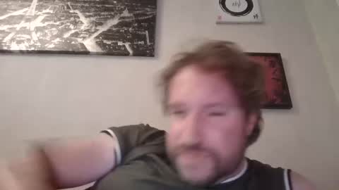 Snapshot of robinouhot chatting on February 22, 2025, 12:08 pm robinouhot online show from February 22, 2025, 12:08 pm