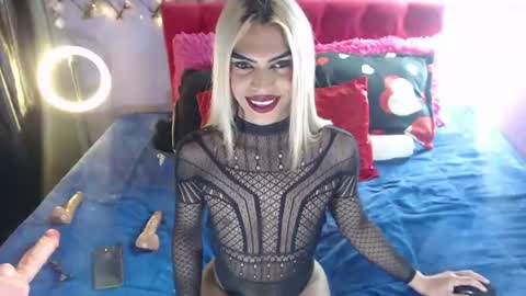 Margot Ferrer online show from June 11, 2026, 5:27 am
