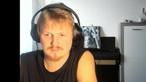 Bob online show from October 31, 2025, 3:02 pm