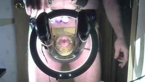 Snapshot of robodickmilker chatting on January 31, 2026, 8:29 pm Robodickmilker online show from January 31, 2026, 8:29 pm