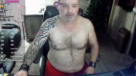 Snapshot of robun1801 chatting on December 16, 2024, 10:56 pm Tequila and Whiskey online show from December 16, 2024, 10:56 pm