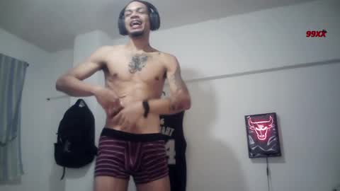 Rocco online show from November 28, 2025, 1:58 pm