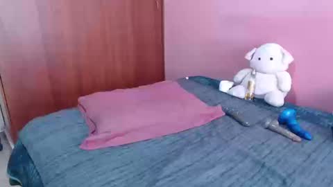 Snapshot of rochelle_xxx chatting on October 16, 2025, 2:51 pm Rochelle online show from October 16, 2025, 2:51 pm