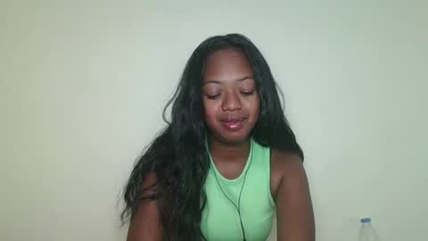 rochellinah online show from April 28, 2026, 10:09 am