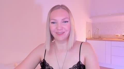 Snapshot of rock__baby chatting on December 5, 2024, 9:17 pm rock__baby online show from December 5, 2024, 9:17 pm