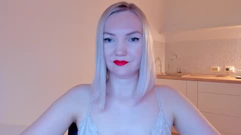 Snapshot of rock__baby chatting on February 16, 2025, 12:08 am rock__baby online show from February 16, 2025, 12:08 am