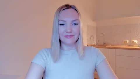 Snapshot of rock__baby chatting on February 25, 2025, 1:41 am rock__baby online show from February 25, 2025, 1:41 am