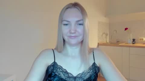 rock__baby online show from December 5, 2025, 7:06 am