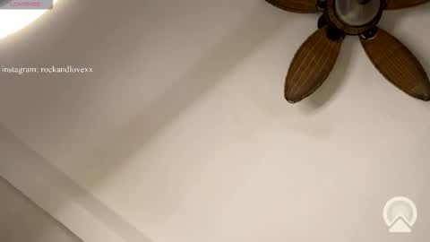 Samantha Estephania  online show from November 24, 2025, 12:21 am