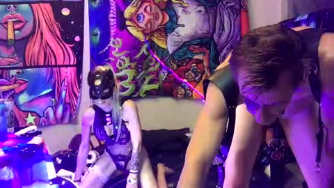 rod77knee online show from December 26, 2024, 10:48 am