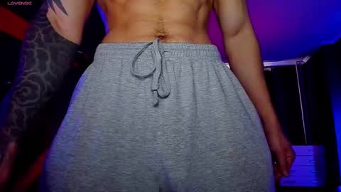 MY NAME  CAN SEE ALL MY CUM VIDEO BUY FAN SUB. online show from March 7, 2025, 11:29 am