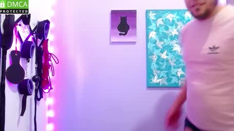 Thiago independent model online show from September 22, 2025, 6:54 pm