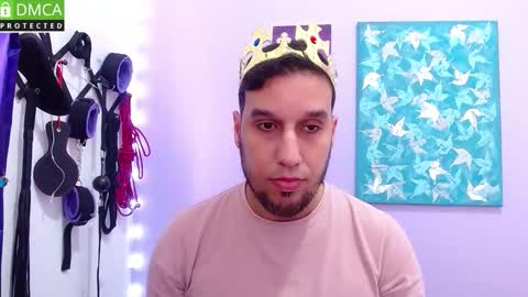 Thiago independent model online show from November 15, 2025, 2:02 pm