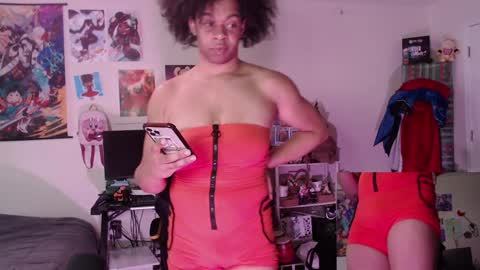 Roellii  Pinky online show from January 27, 2025, 3:39 pm