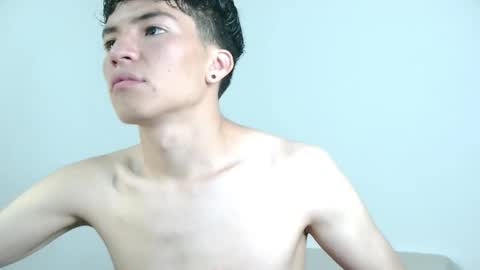 Snapshot of rofflust chatting on February 1, 2026, 3:05 am Roff Lust online show from February 1, 2026, 3:05 am