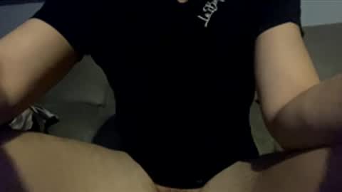 Snapshot of rogerbenid81 chatting on April 8, 2026, 2:22 am rogerbenid81 online show from April 8, 2026, 2:22 am