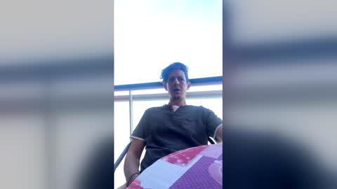 rogerbenid81 online show from May 24, 2026, 5:18 pm