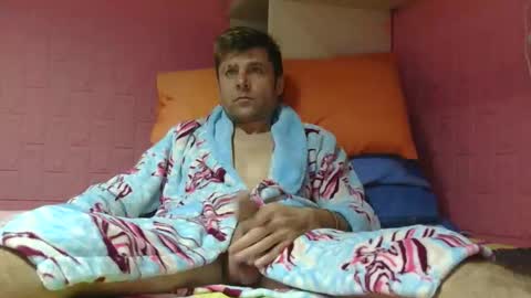 Snapshot of rogobeteilie chatting on April 1, 2026, 7:22 pm Banderas online show from April 1, 2026, 7:22 pm