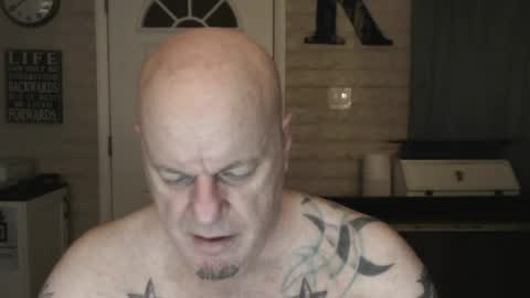 roinaz online show from July 17, 2026, 4:41 am