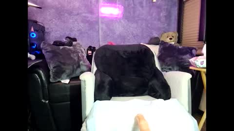 Rok-N-Blaze online show from September 10, 2025, 1:38 am