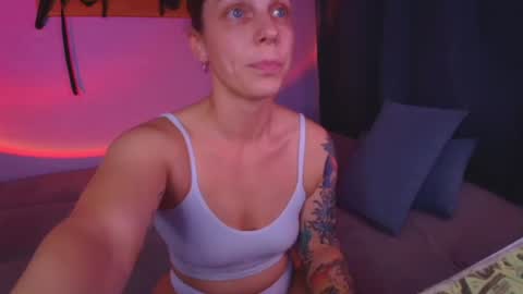 rollamoonshine online show from June 19, 2026, 7:06 pm