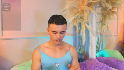 Snapshot of roman_chase chatting on November 11, 2025, 11:54 am online show from November 11, 2025, 11:54 am