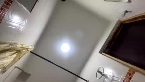 Snapshot of roman_chase chatting on November 18, 2025, 10:09 am online show from November 18, 2025, 10:09 am