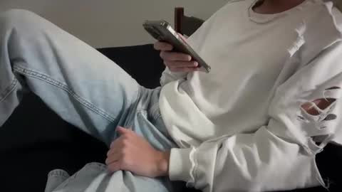 romanovich555 online show from April 15, 2026, 1:45 am