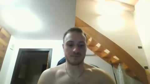 romanz123 online show from December 1, 2025, 11:32 pm