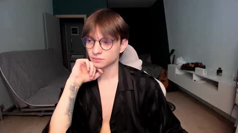 Romeo online show from February 25, 2026, 10:03 am